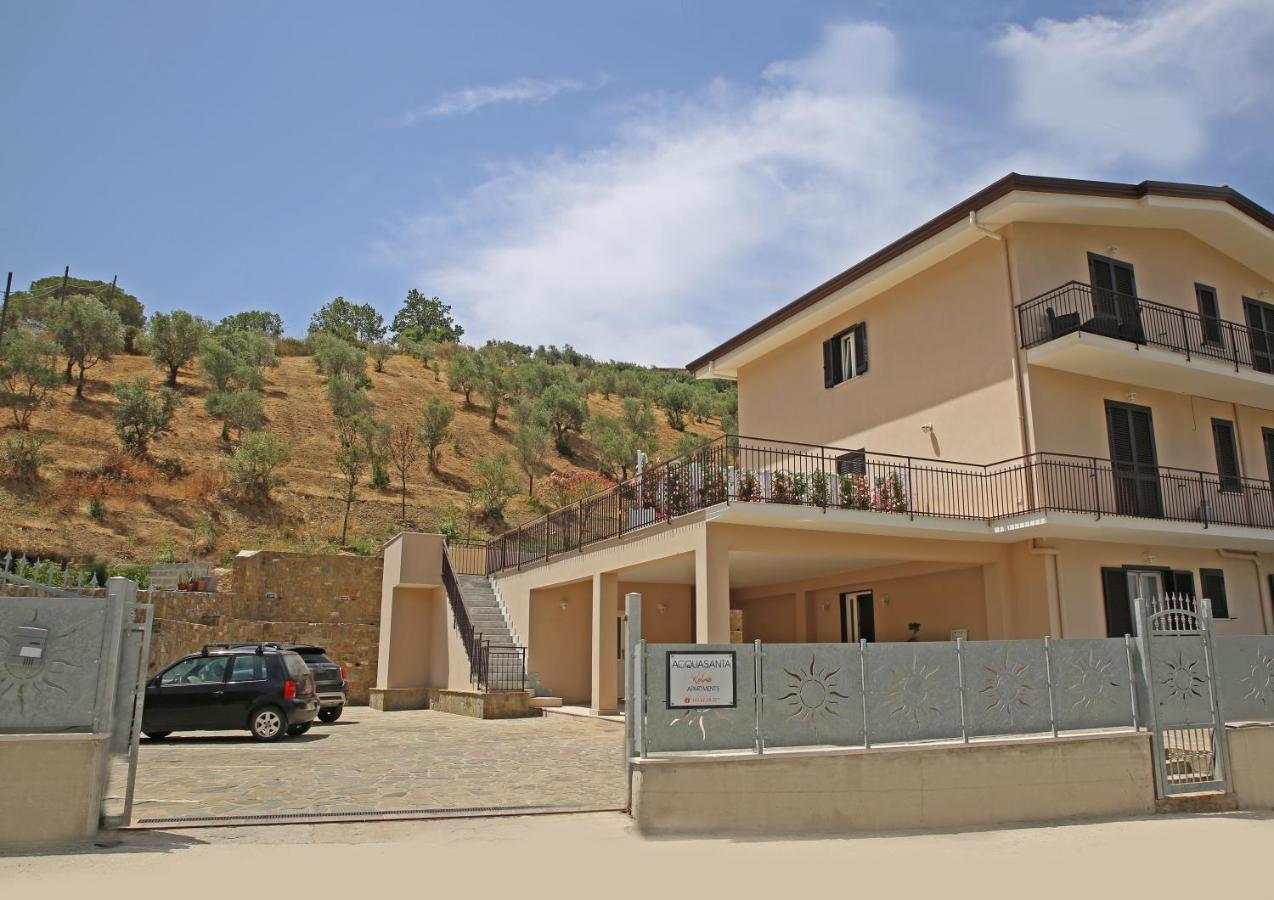 Acquasanta Relais - Ferienwohnung Laureana Cilento