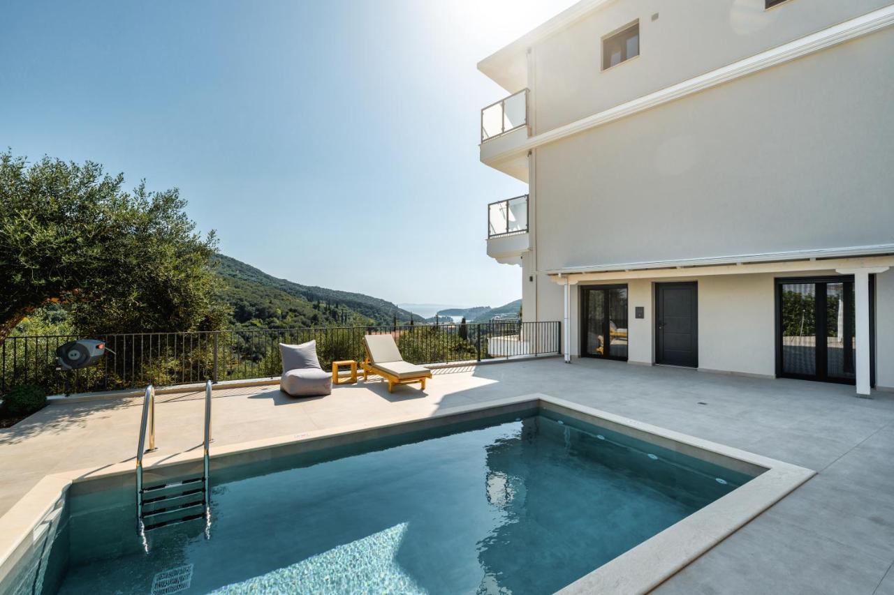 Suite with Private Pool