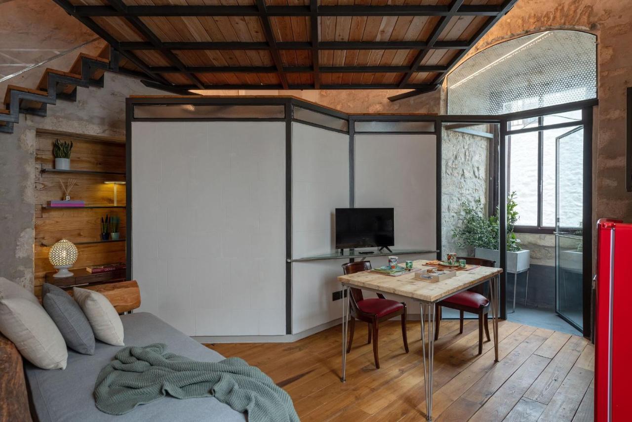 Apartment 10
