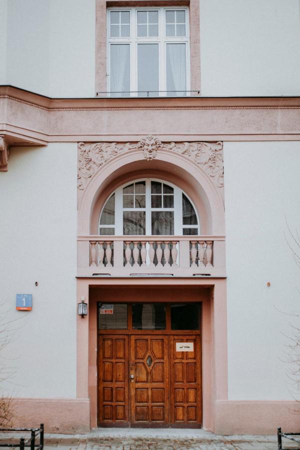 APARTEL LUX Plac Unii 72m2 - B&B