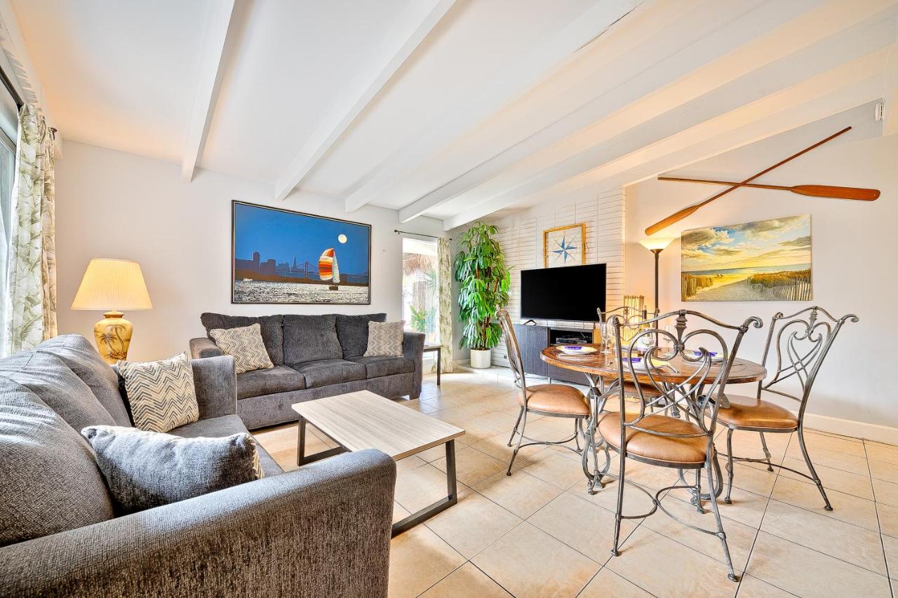 Nautical Newport DuplexLower Unit - Chambres d’hôtes