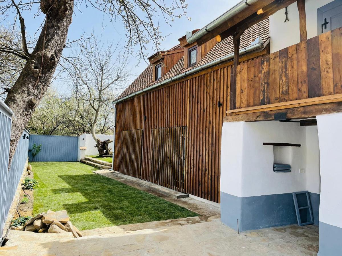 Casa Boierului Comanici - B&B