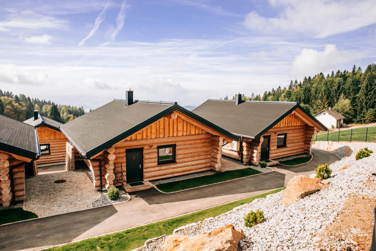 Blockhausen Luxus Chalets - B&B Oberschwarzenberg