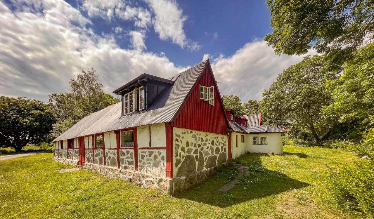 B&B Simrishamn - Tobishirdgård - Bed and Breakfast Simrishamn