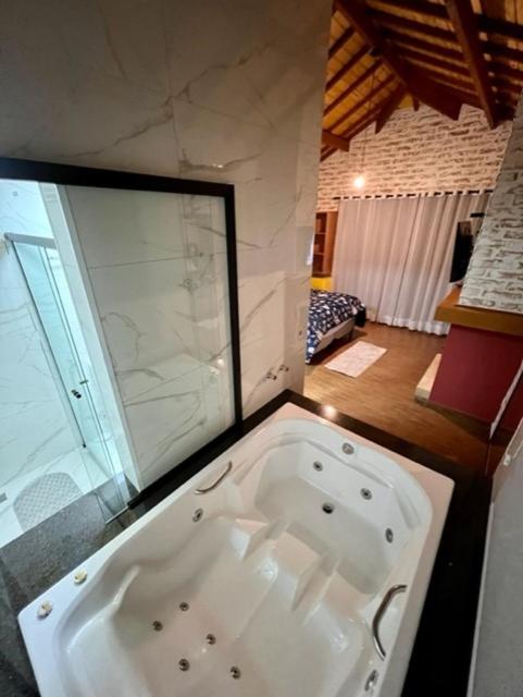 Deluxe Room (1 adult + 1 child)