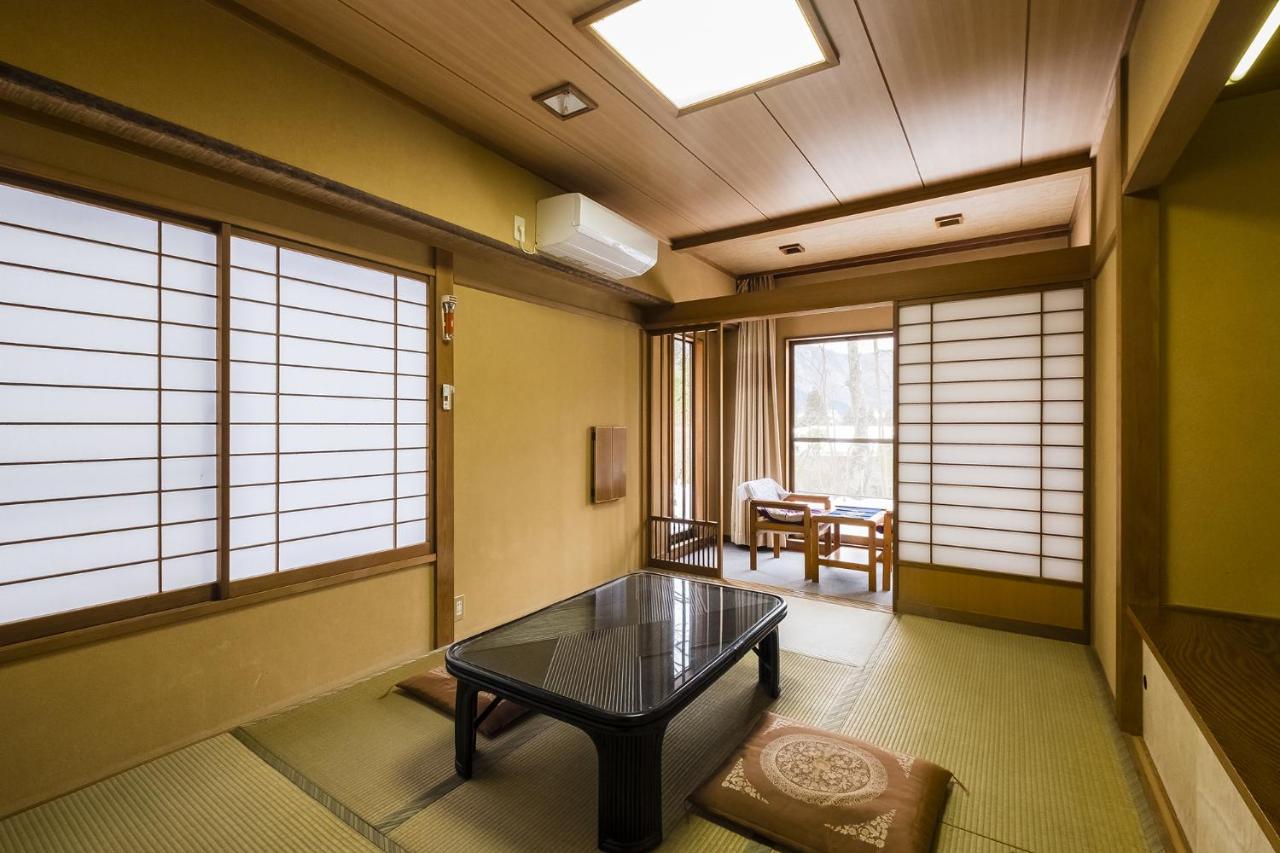 Japanese Style Room ( 2-3 adult )