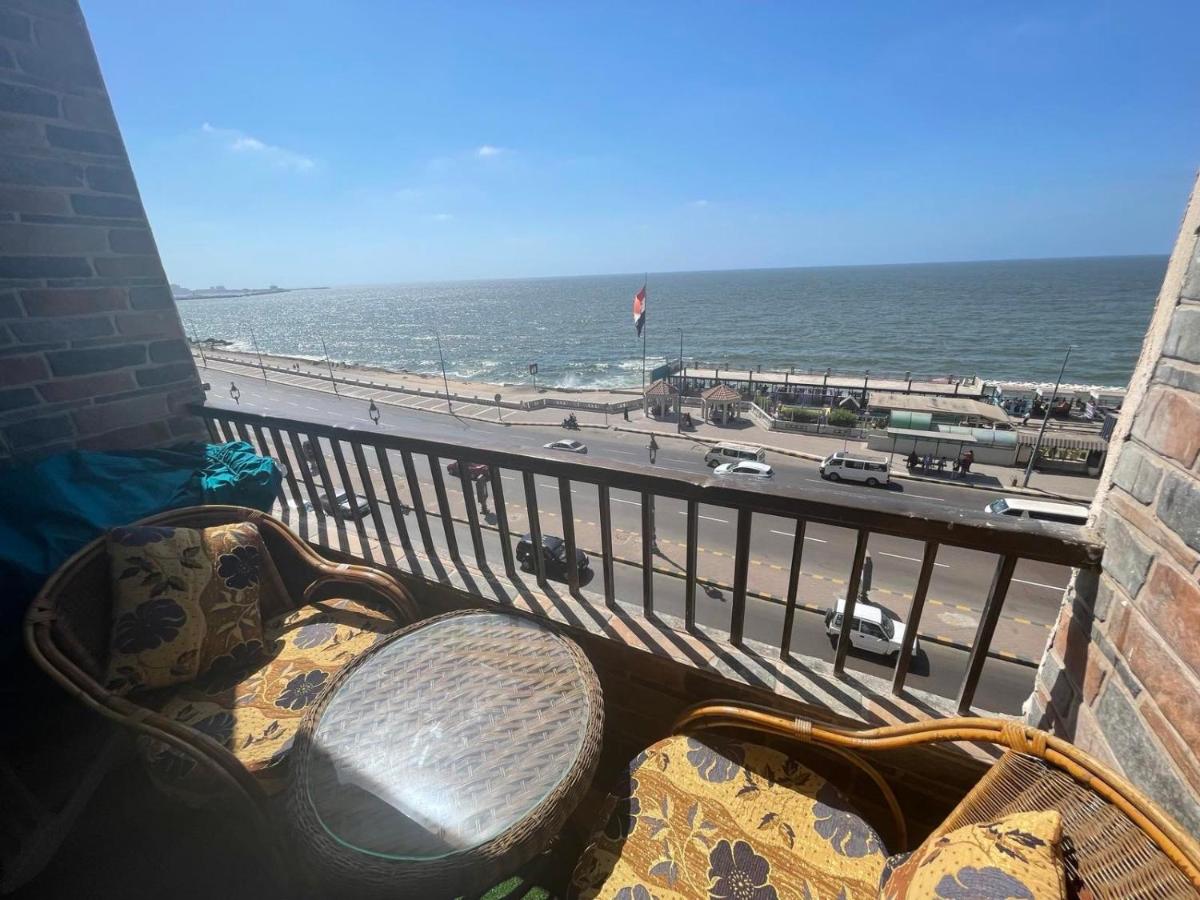 B&B Alexandria - Amazing Sea View 2 bedroom apartment - Bed and Breakfast Alexandria