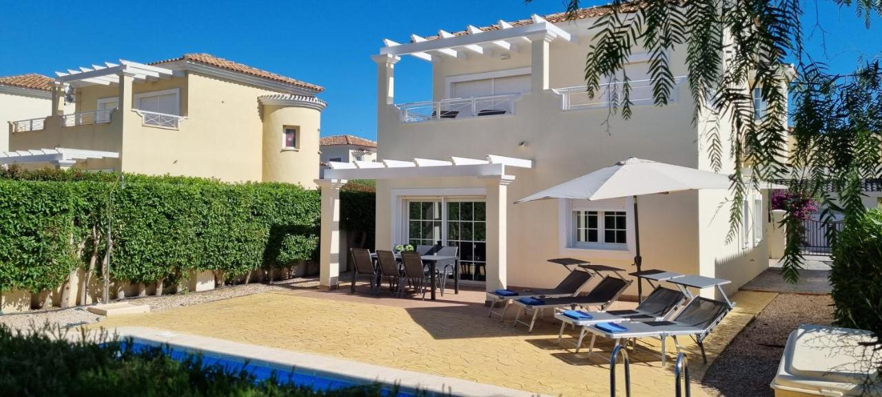 B&B Murcia - Villa Excelente, with a private pool - Bed and Breakfast Murcia