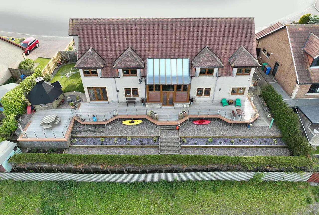 Luxury Seaside Home with Incredible Views - B&B