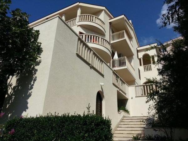 Apartmani Mira & Nikola - Chambres d'hôtes Baška Voda