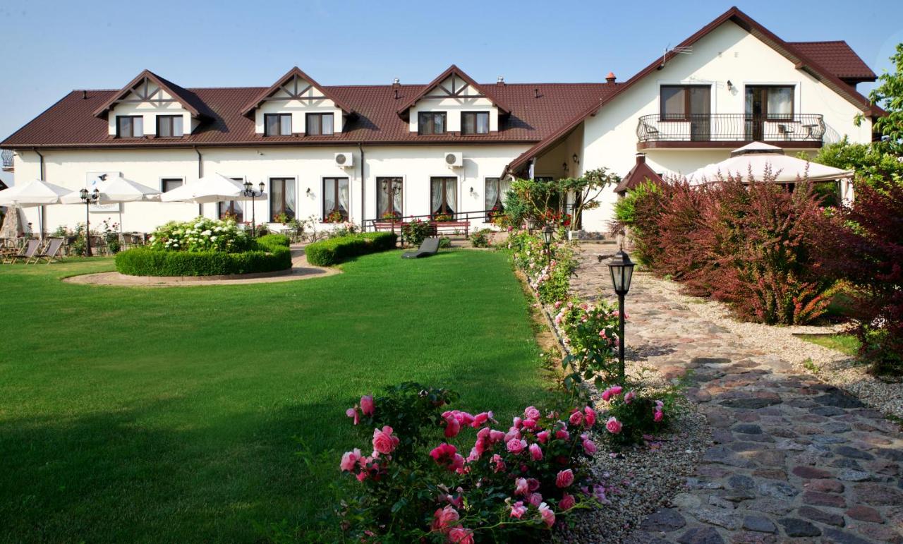Folwark w Szczerym Polu - B&B Zaręby Kościelne