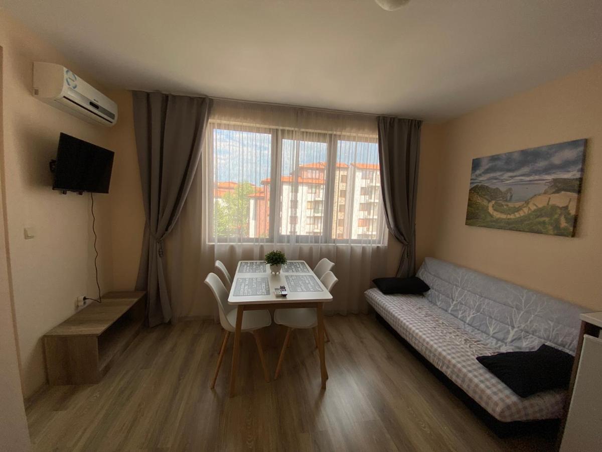 Apolon - beautiful apartments 400 m to the beach - B&B Ravda
