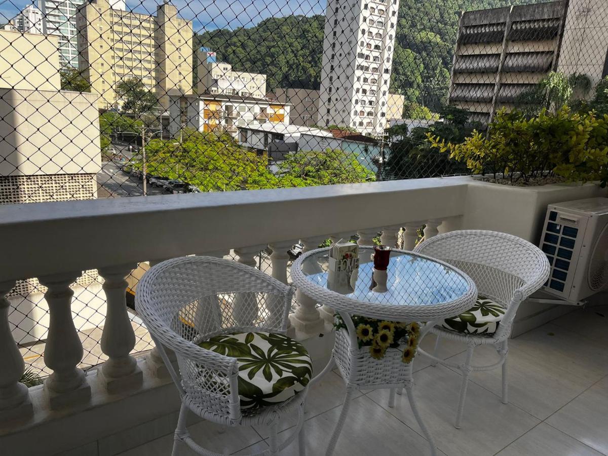 Apartamento de 3 quartos amplos na praia Pitangueiras, Guaruja - B&B Guarujá