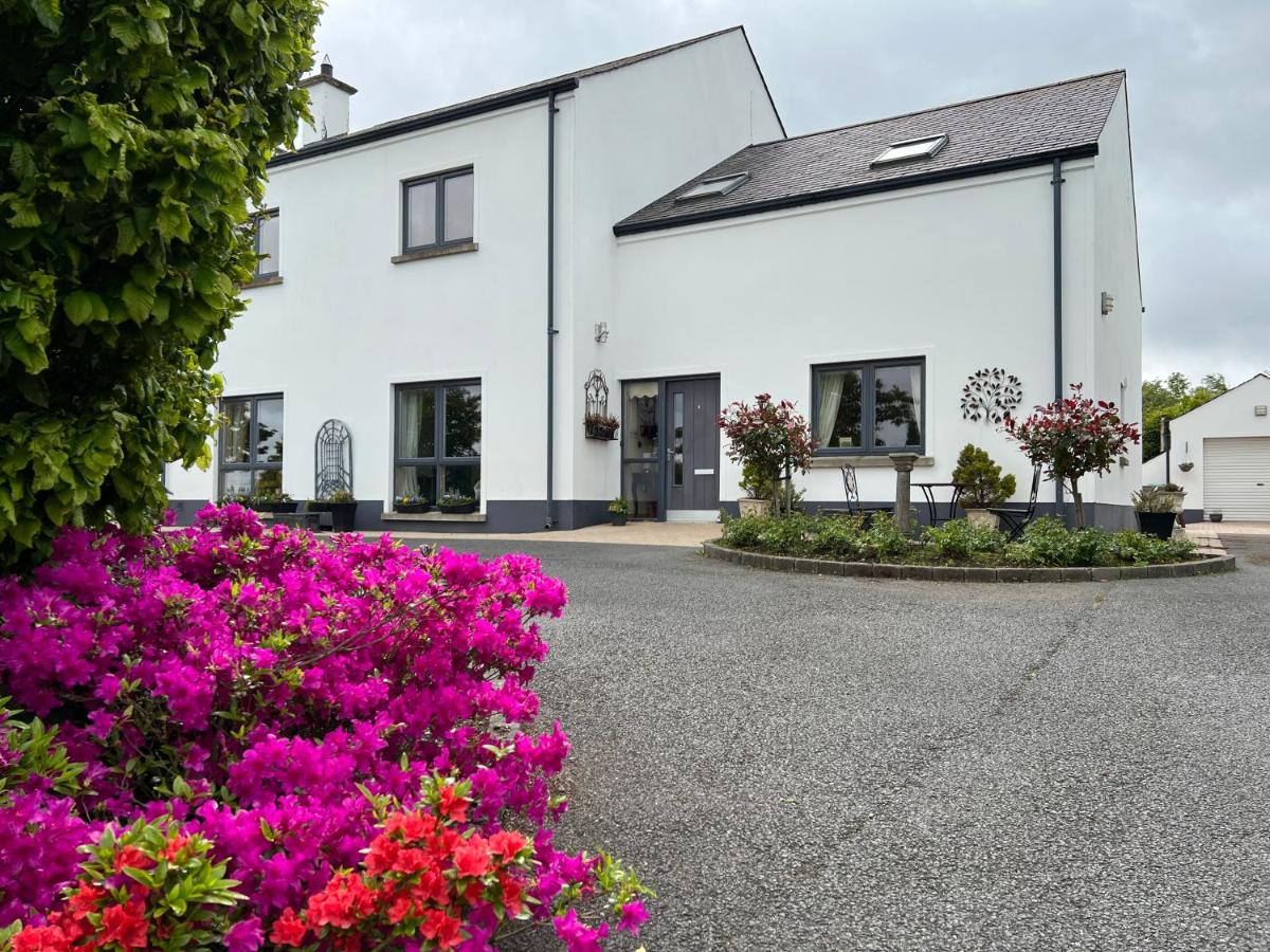 Cherryvale 3 bedroom 6 person holiday home - Bed and Breakfast Hilltown