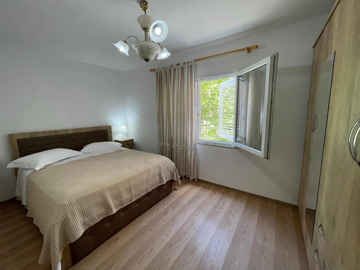 B&B Tirana - Lovely one-bedroom apartment with private entrance - Bed and Breakfast Tirana