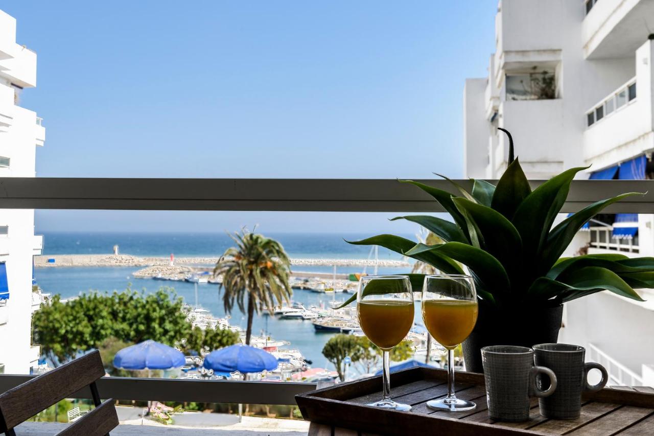Estepona Marina with Sea Views, Pool and Parking - Ferienwohnung Estepona