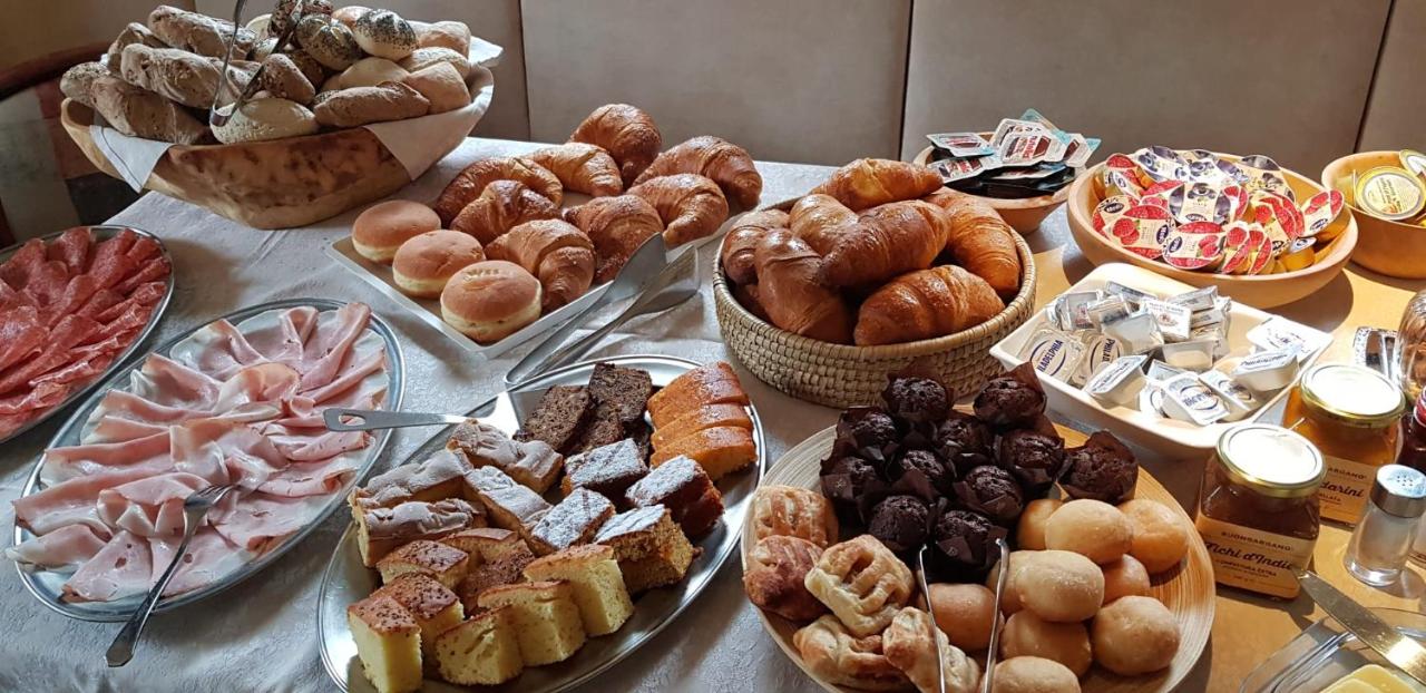 Camera Matrimoniale con Balcone