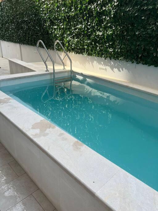 Lovely Partial Sea View one bedroom flat in Horizon Residences A22 - B&B Bečići