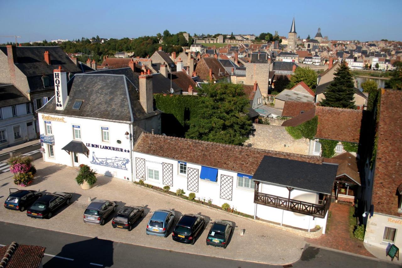 B&B La Charité-sur-Loire - Hotel Le Bon Laboureur - Bed and Breakfast La Charité-sur-Loire