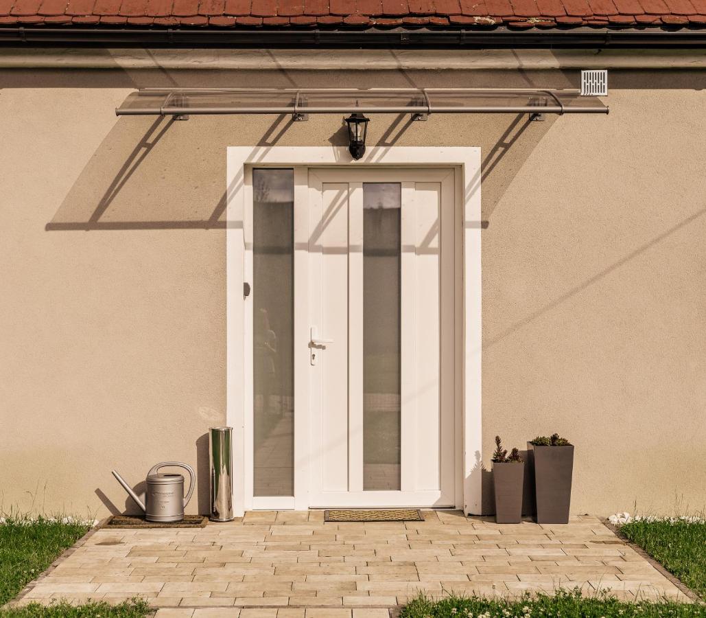 Apartament pod lasem - Ferienwohnung Ołdrzychowice Kłodzkie