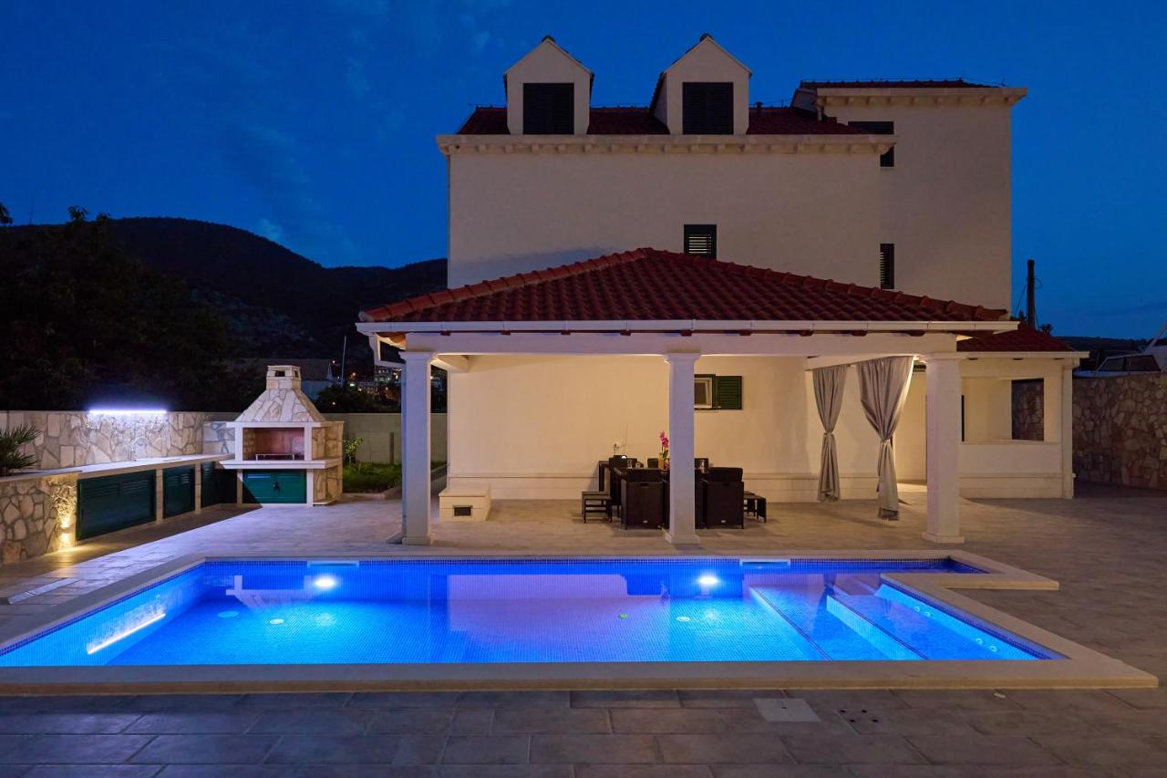 Villa Larum - B&B