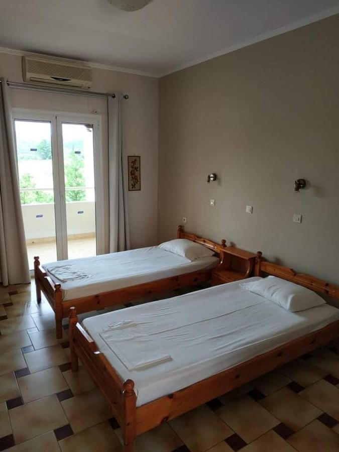 Studio (2 Adults)