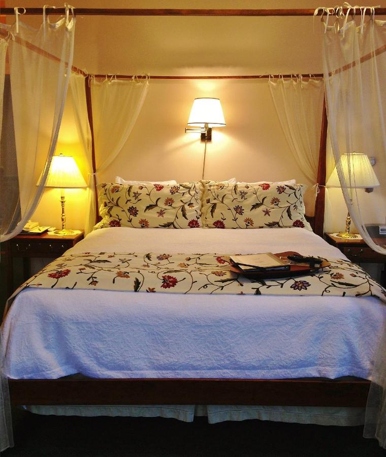 King or Queen Suite