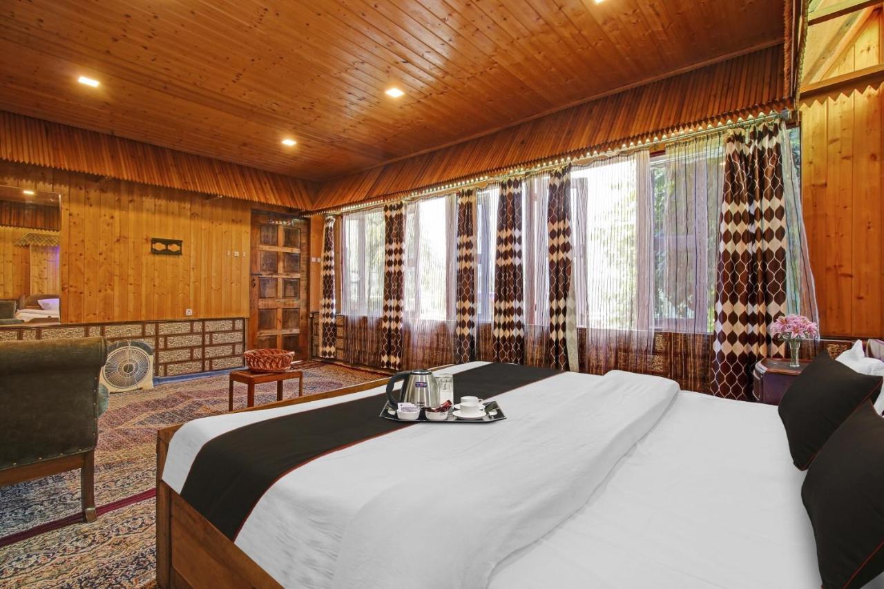 B&B Srinagar - Hotel Lake Side - Bed and Breakfast Srinagar