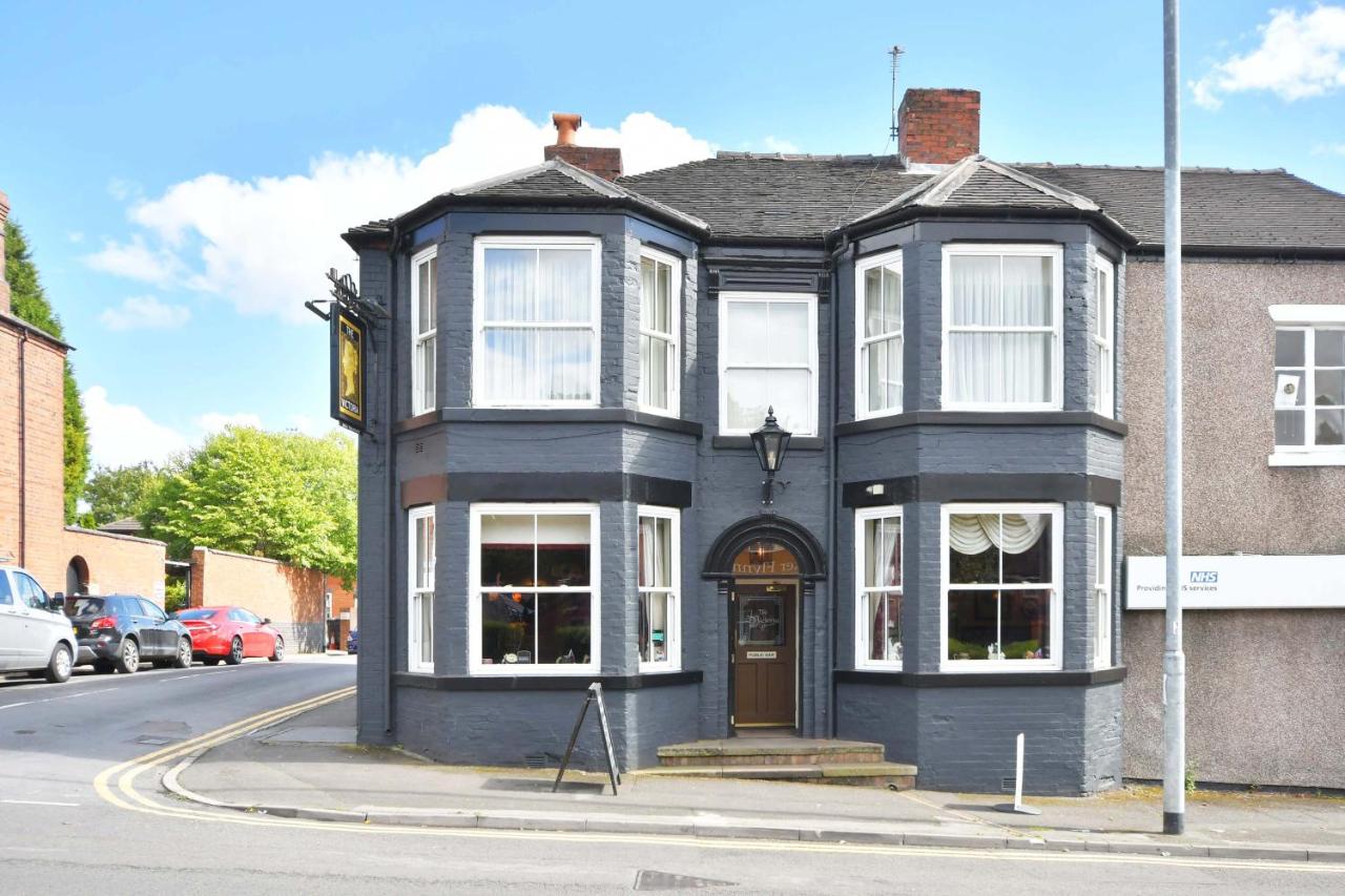 B&B Newcastle-under-Lyme - The Victoria - Bed and Breakfast Newcastle-under-Lyme