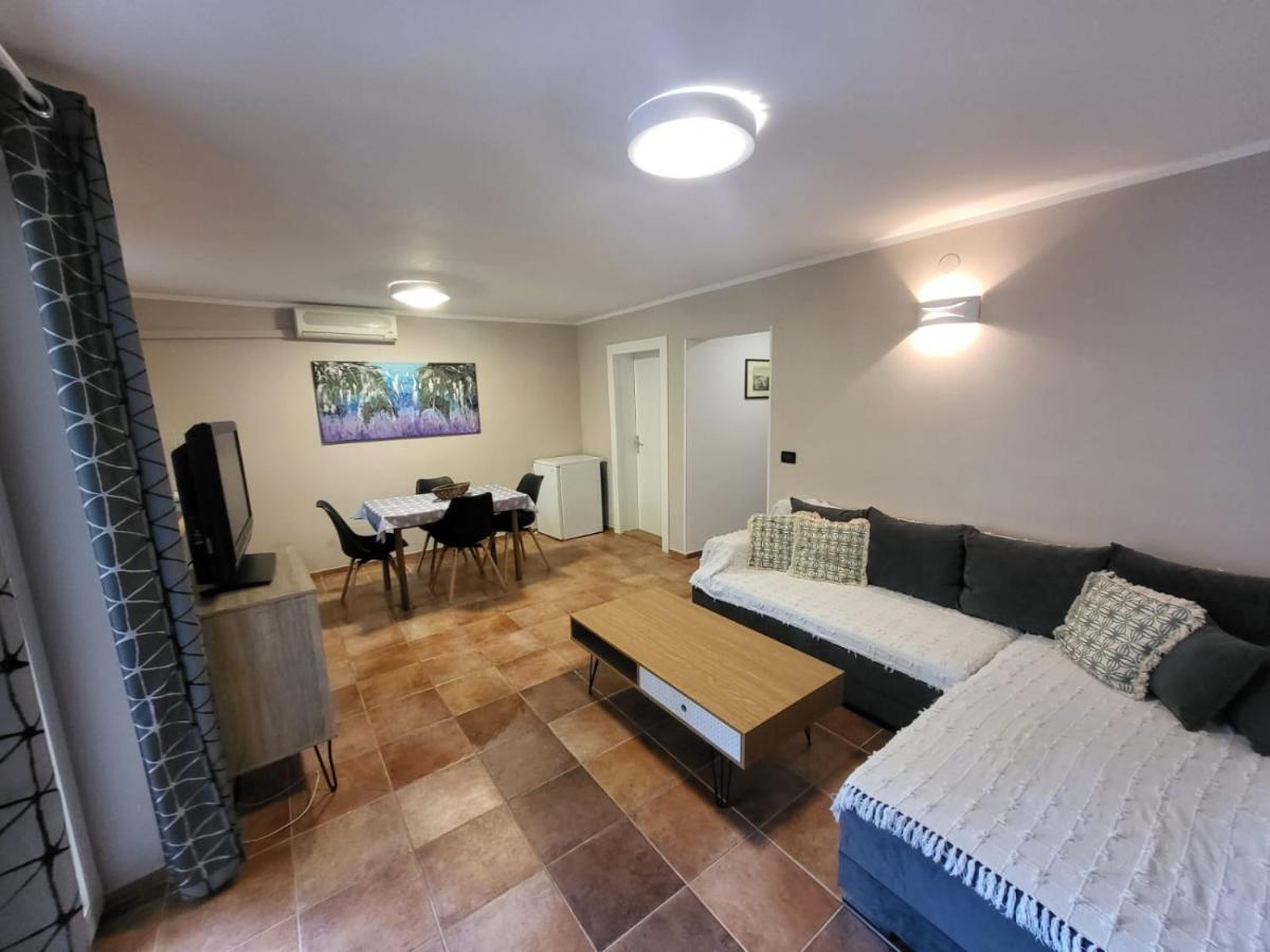 Apartman Kundih - B&B Biograd na Moru
