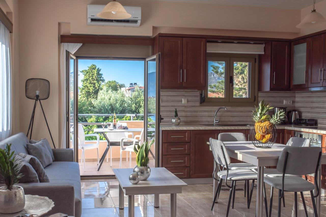 Libyan Sea Luxury Apartment 2 - Bed and Breakfast Ierapetra