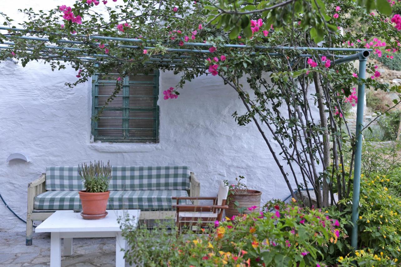 B&B Andros - Apatouria Farmhouse - Bed and Breakfast Andros