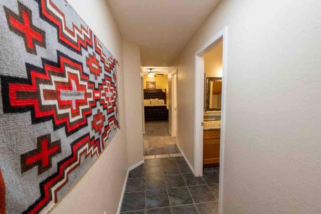 Mountain View Hide Away with Heated Pool - B&B
