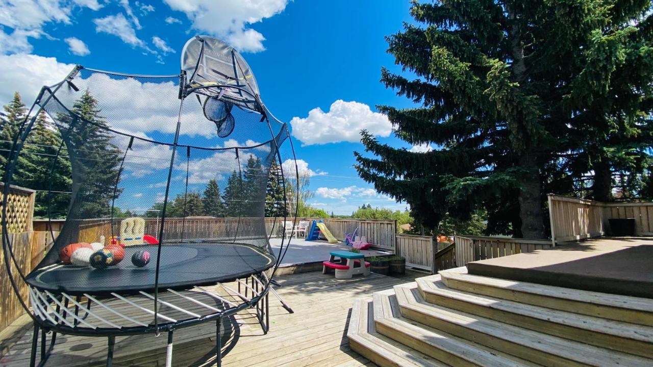 Cozy Private Suite with Separate Entrance & Free Parking - Ferienwohnung Calgary