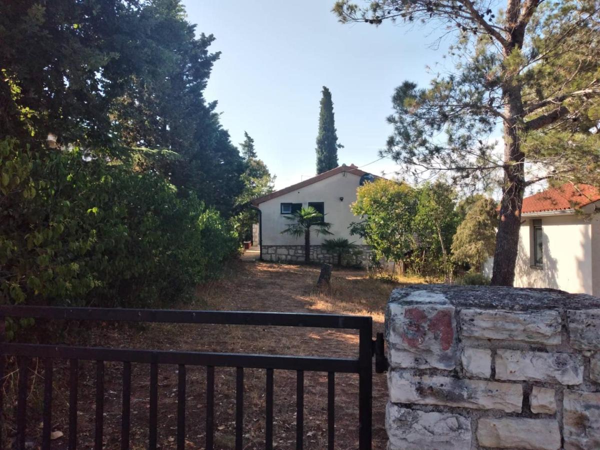Apartmani LUNI - B&B