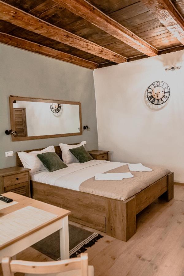 Central garden apartments - B&B Braşov