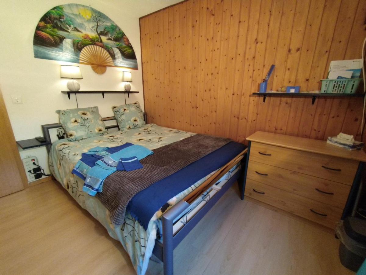 Chez l'Eveline Chambre Tortue - B&B Les Bois