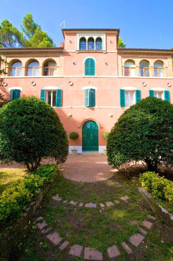 Comfortable Apartment in Fabriano, 35 m² with Shared Pool - Chambres d’hôtes Fabriano