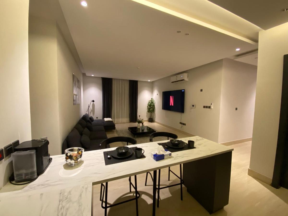 B&B Riyadh - 3 - Bedroom Apartment - Bed and Breakfast Riyadh