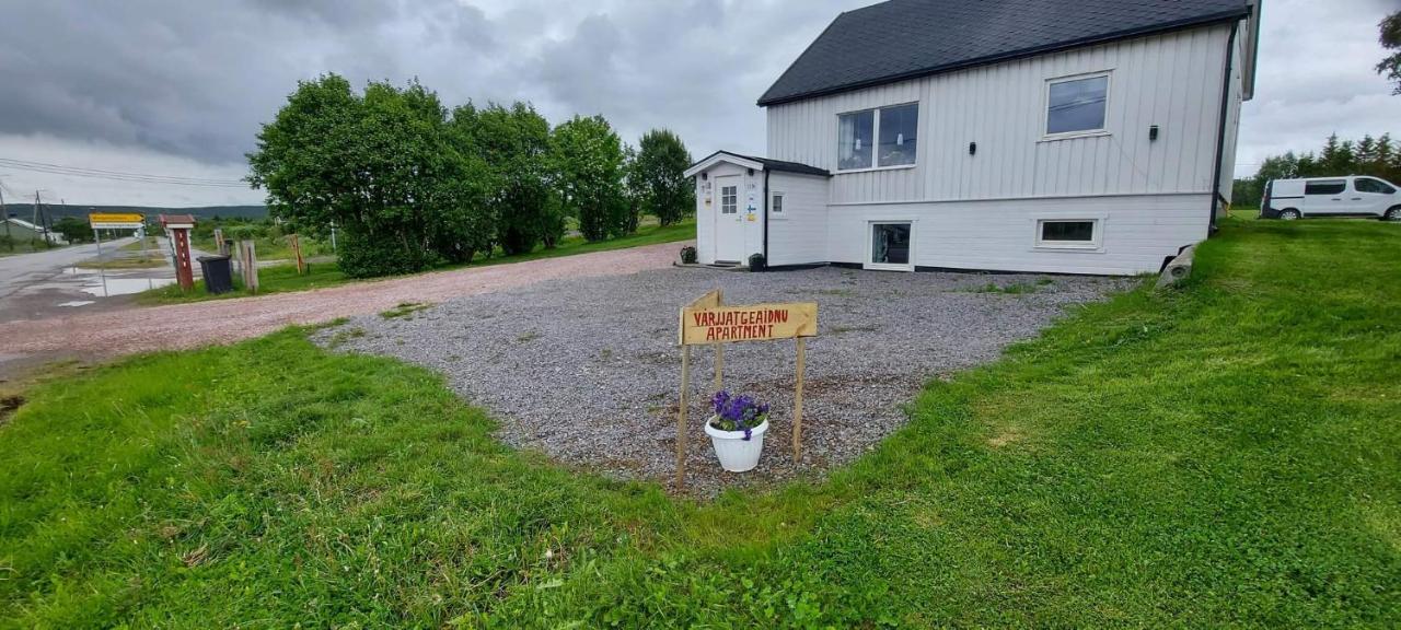 Varjjatgeainu Apartment Nesseby - B&B