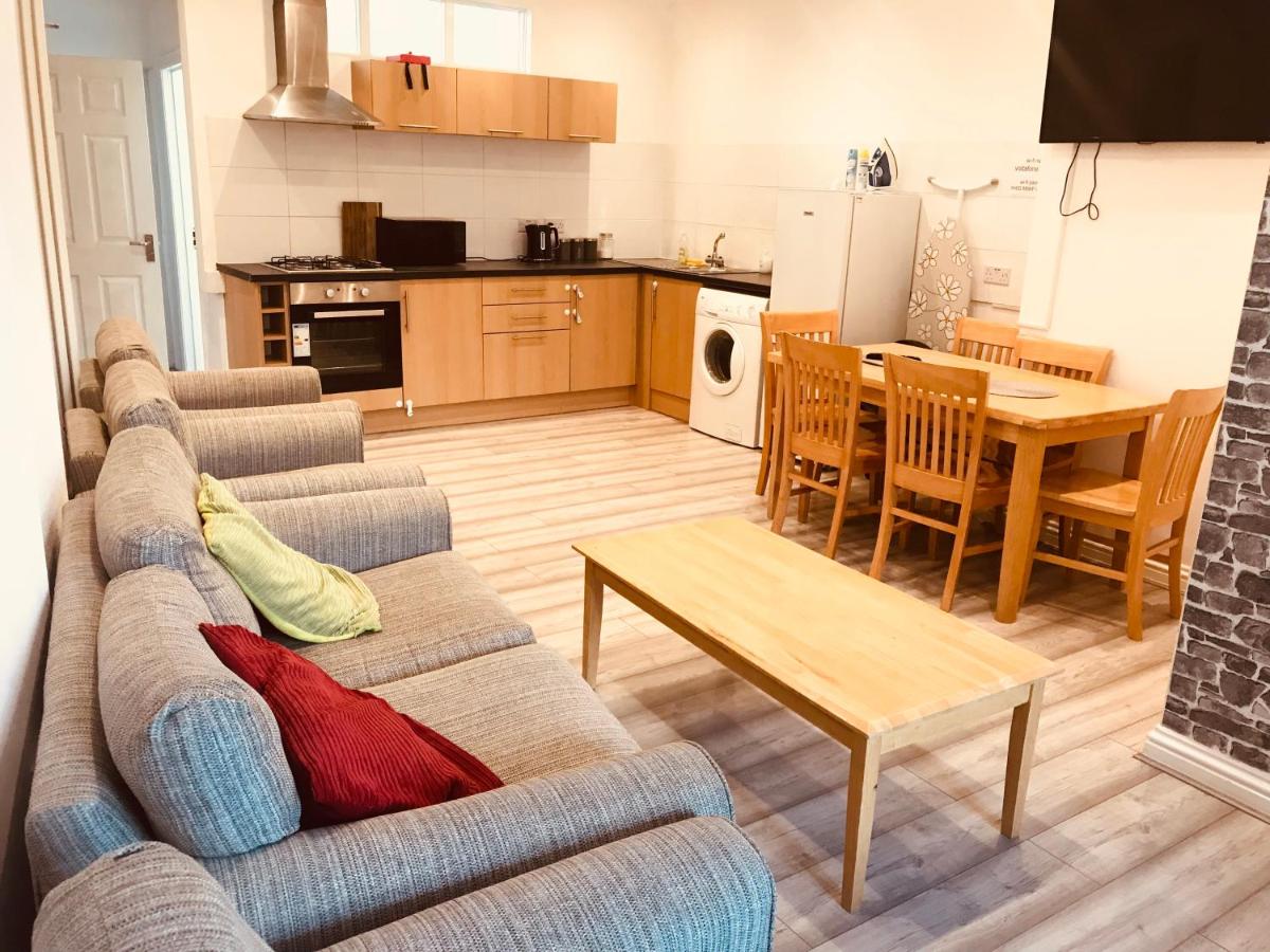 Entire Flat with Three Bedrooms N 2 - B&B Great Yarmouth