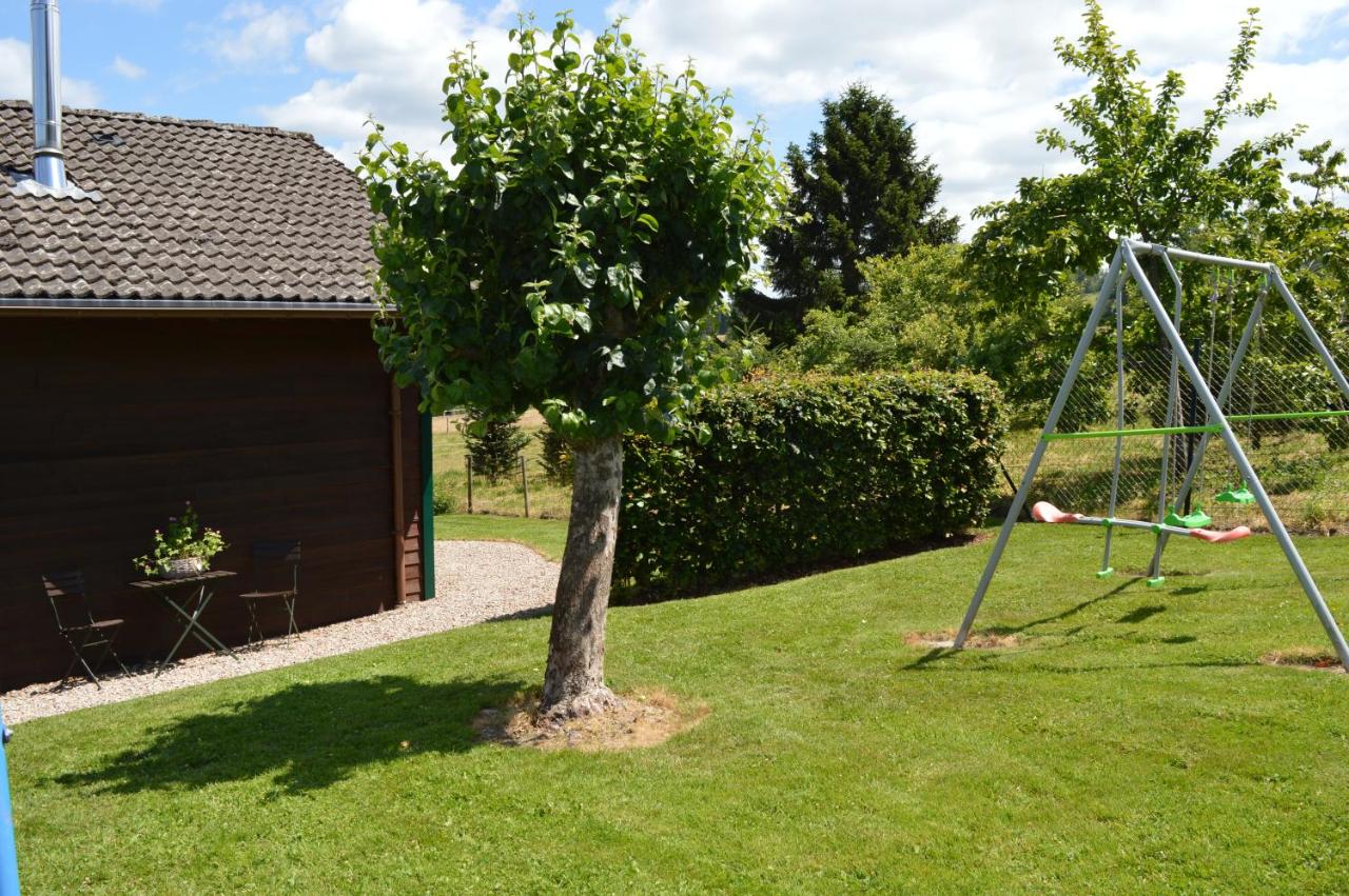 Les Mélèzes à Stavelot, Confort, tranquillité et vue splendide sur la vallée - B&B Stavelot