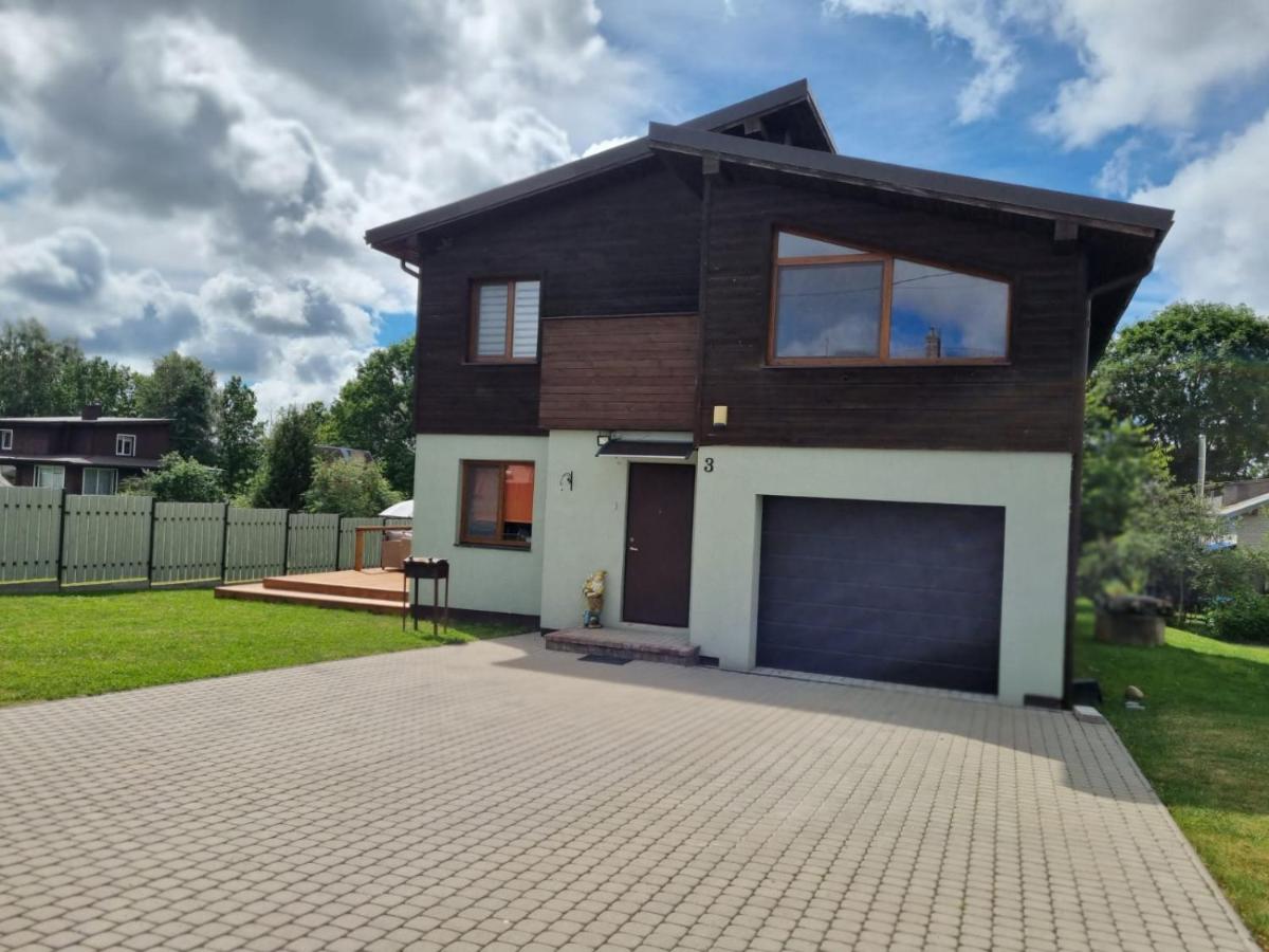 Tomo Namas - Bed and Breakfast Kveciai
