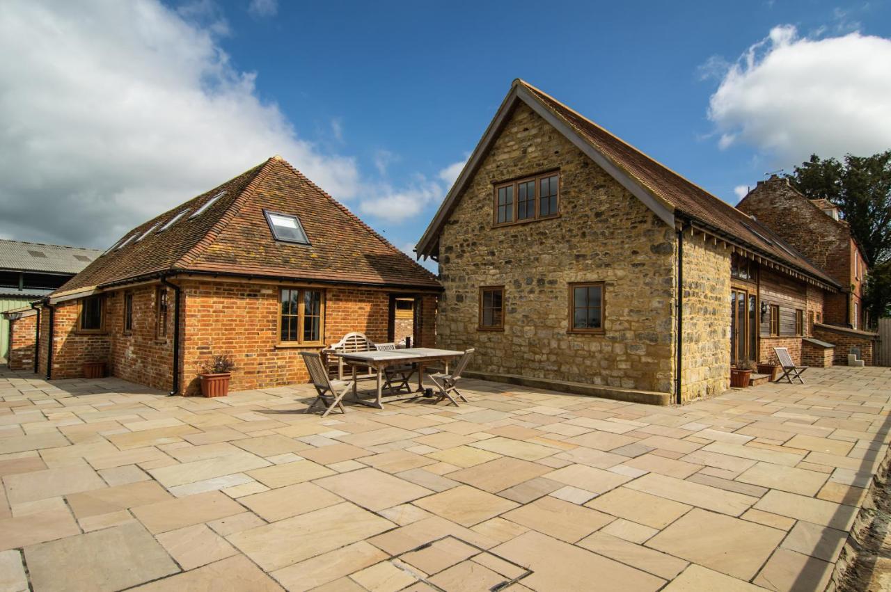 Parkfields Barns Self Catering Accommodation - B&B