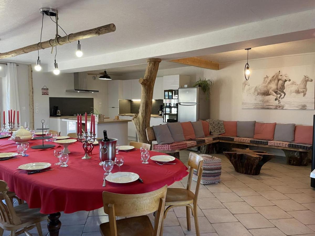 Charmant Gîte Familial avec Piscine, Jardin et Aire de Jeux - Capacité 15 Pers, Blomard - FR-1-489-353 - Chambres d’hôtes