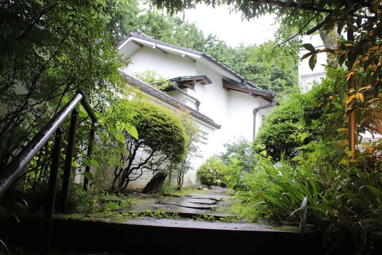 Yamaguchi House,Historic Private House with Open-Air Hot springs - Bed and Breakfast Hakone
