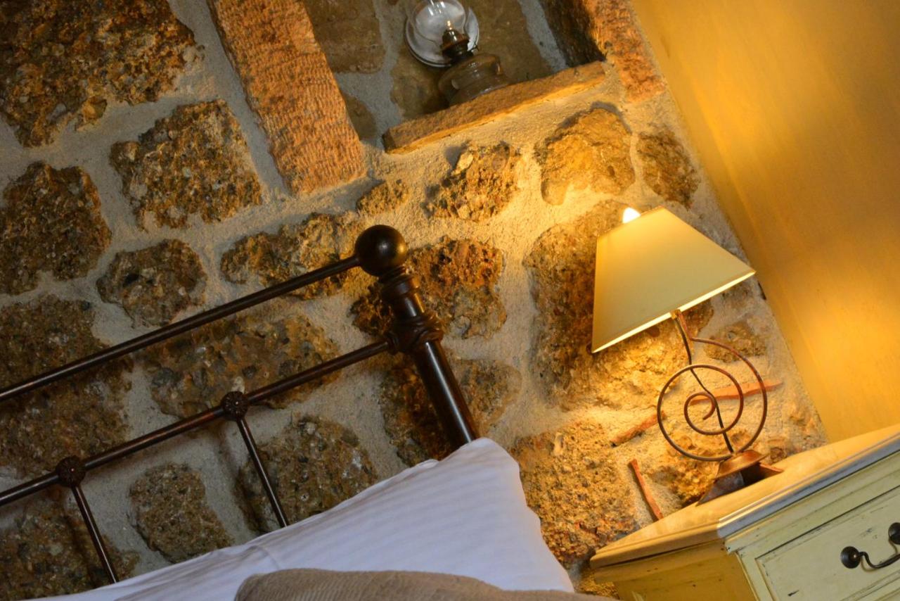 Junior Suite with Spa Bath and Fireplace (2 adults)