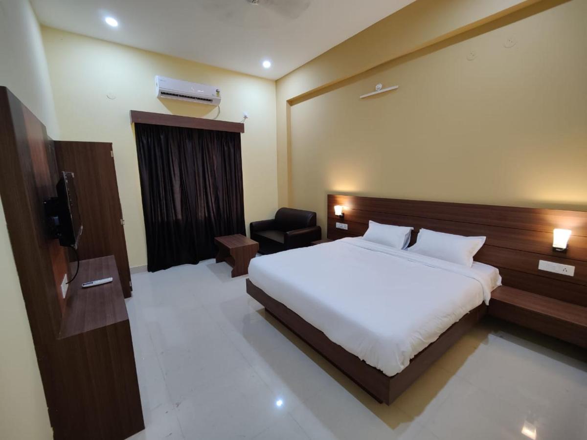 B&B Deoghar - HR Garden(Hotel & Resort) - Bed and Breakfast Deoghar