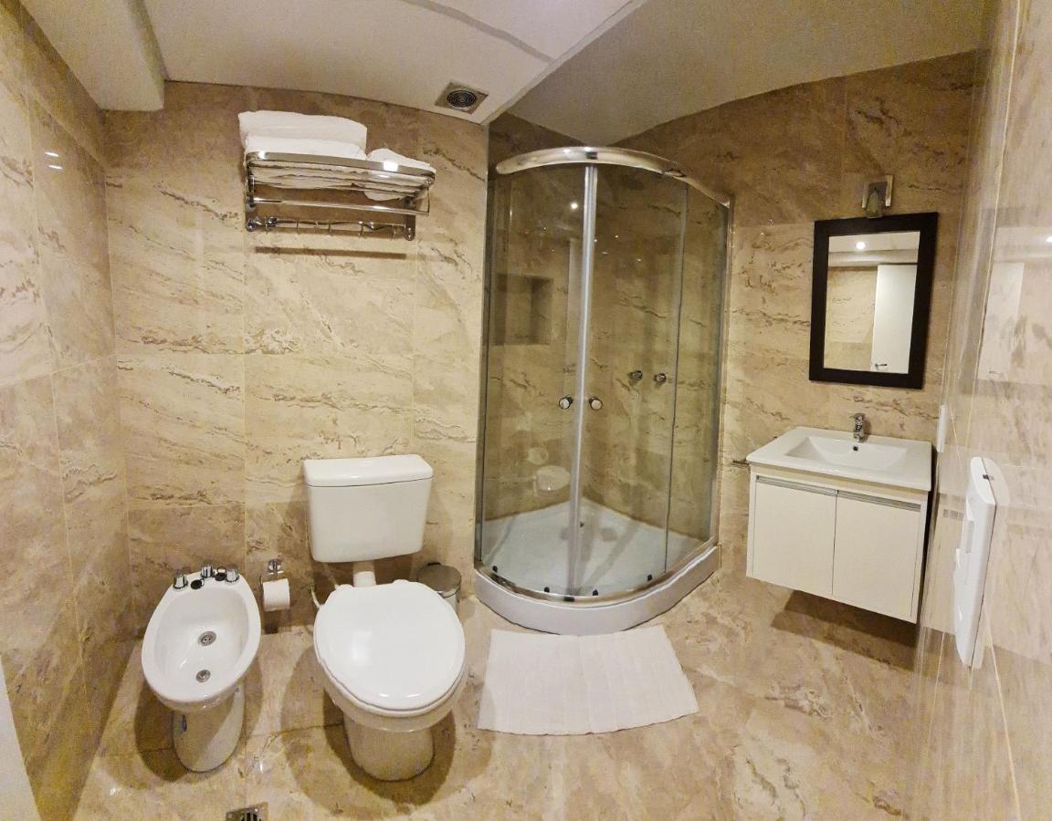 Departamento monoambiente, a metros de Peatonal Sarmiento - B&B Mendoza