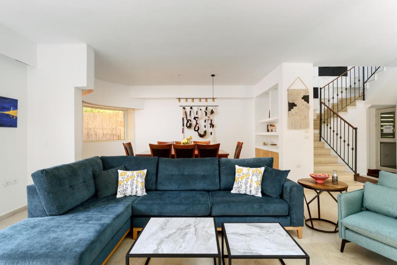 B&B Netanya - Luxury Villa, Terrace with SEA VIEW in the center - Bed and Breakfast Netanya